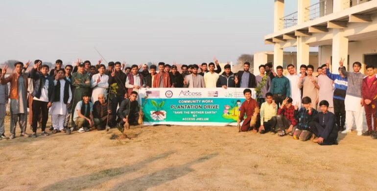 Community Work: Plantation Drive by English Access Students from Jhelum (100).